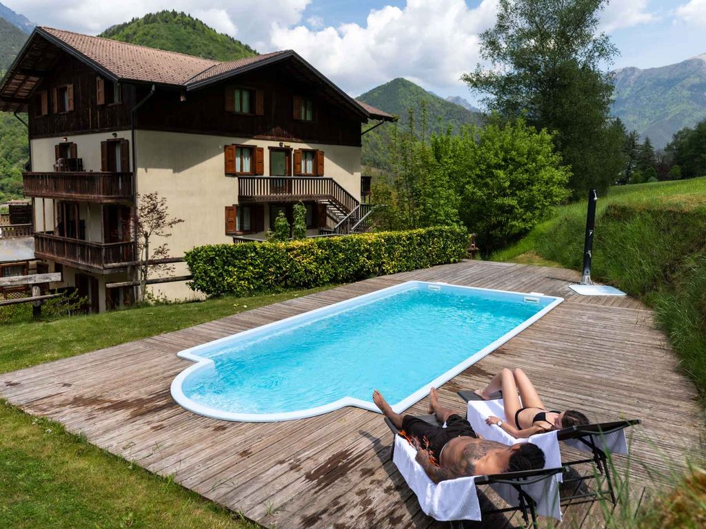 Ferienwohnung mit Pool in der Nähe des Ledrosees
