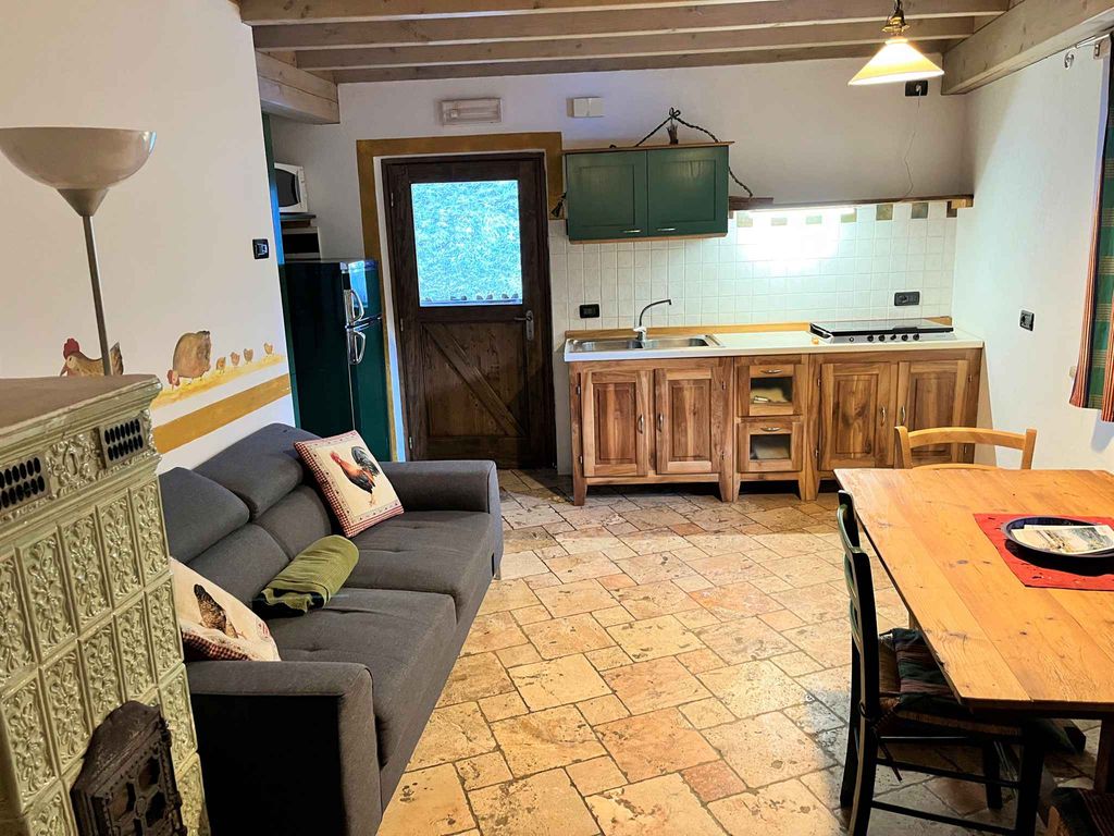 Berghütte mit 20.000 Quadratmetern Land