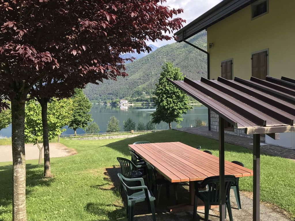 Ferienwohnung mit Ausblick auf den Ledrosse