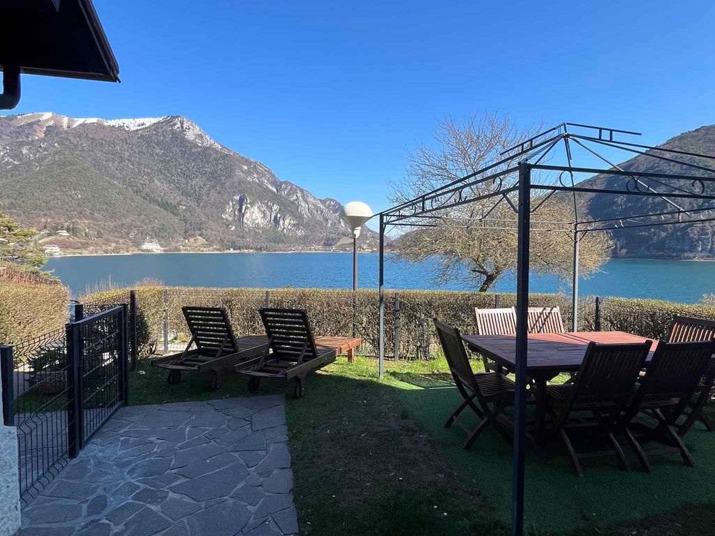 Ferienhaus mit privatem Zugang zum See
