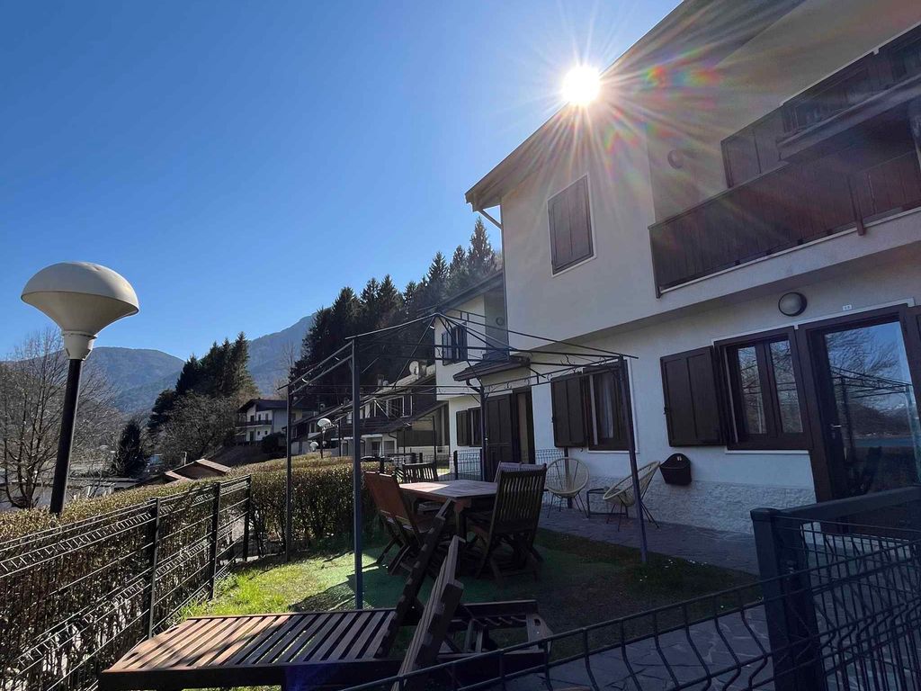Ferienhaus mit privatem Zugang zum See