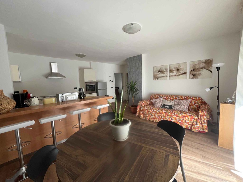 Ferienwohnung Urlaub wie zu Hause im Ledrotal – Modern & Gemütlich