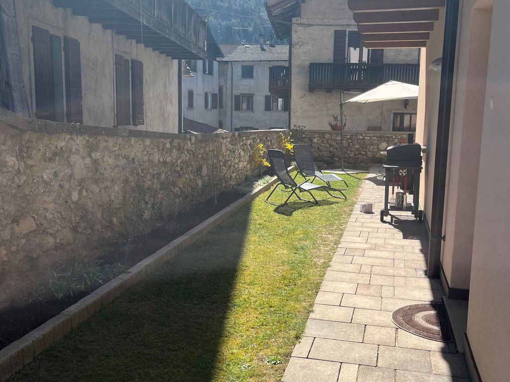 Ferienwohnung Urlaub wie zu Hause im Ledrotal – Modern & Gemütlich