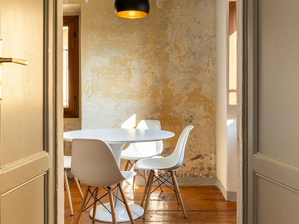 Ferienwohnung mit Klimaanlage und Balkon