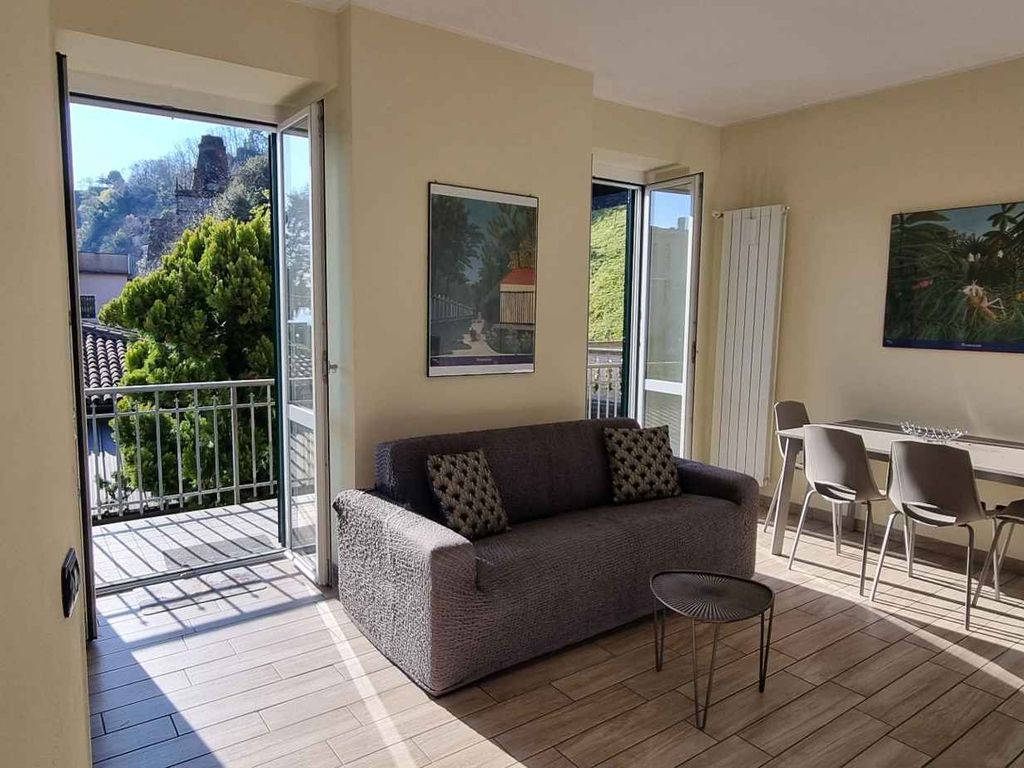 Ferienwohnung mit Balkon und Panoramablick