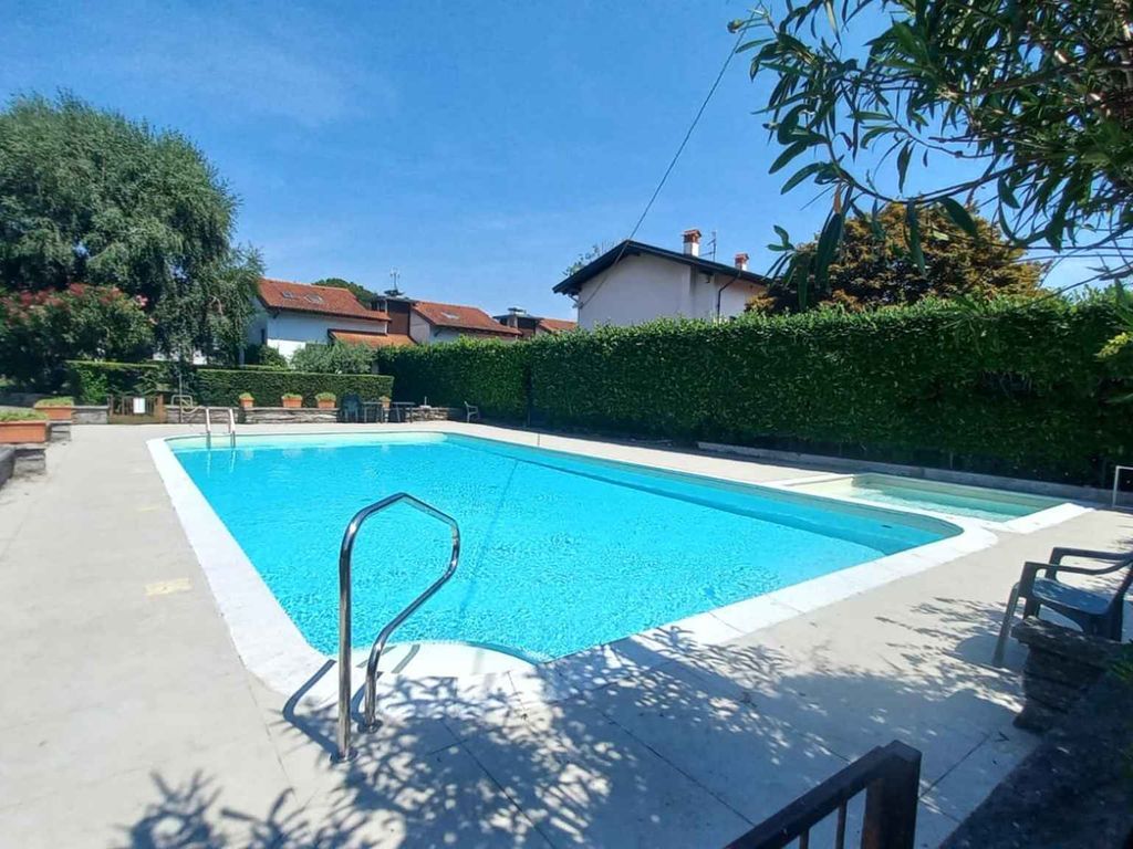 Ferienwohnung mit Pool und Garten