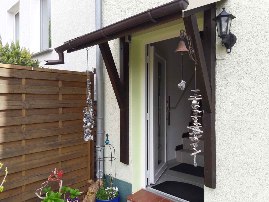 Ferienwohnung mit Terrasse im Garten
