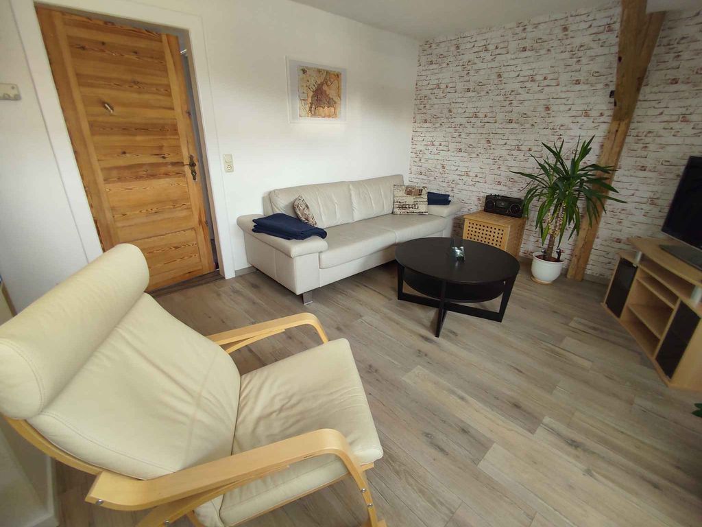 Ferienwohnung mit Terrasse im Garten