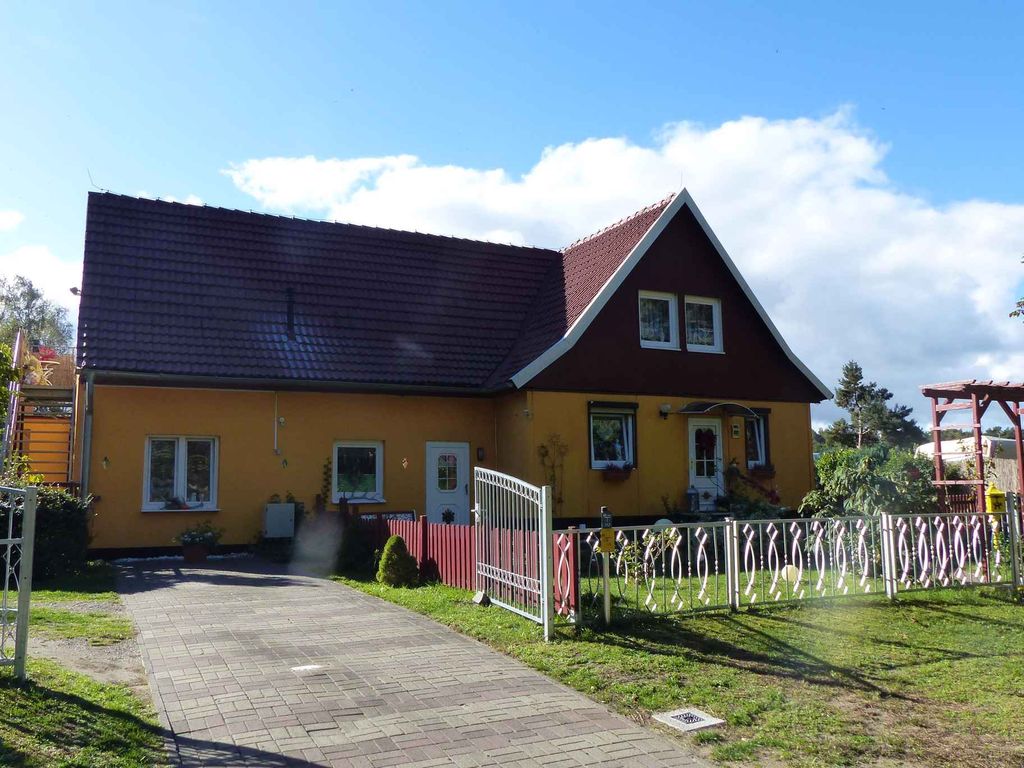 Ferienwohnung mit Kamin und überdachter Terrasse