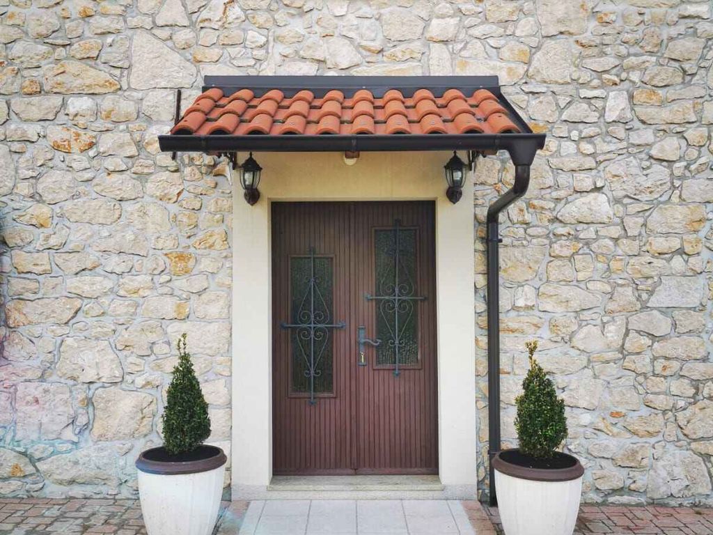 Ferienhaus Familienfreundlich mit Klimaanlage, Grillmöglichkeit und Parkplatz