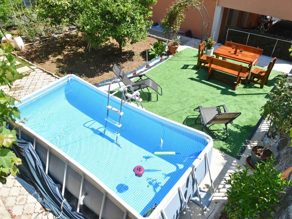 Ferienwohnung für 5 Personen in Petrovac