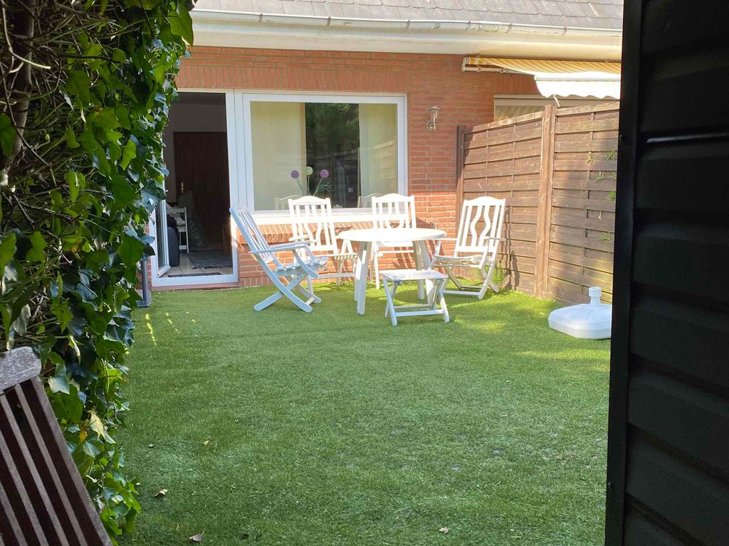 Ferienhaus mit Terrasse in Südlage