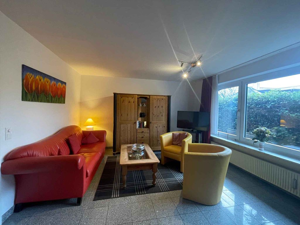 Ferienwohnung mit Terrasse und Parkplatz