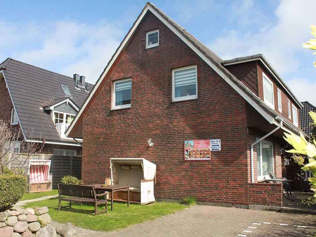 Ferienwohnung mit Garten und Strandkorb