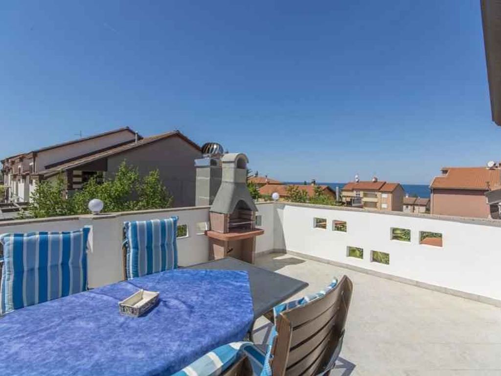 Ferienwohnung mit WLAN und Balkon