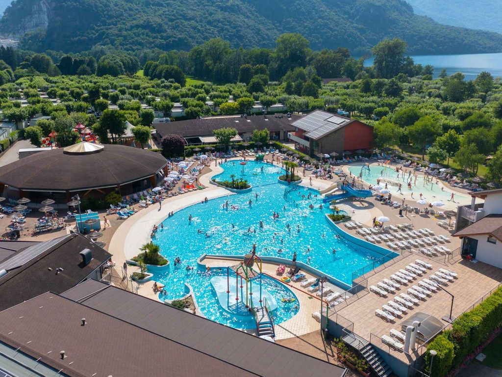 Mobilehome mit Terrasse, Klimaanlage und Pool
