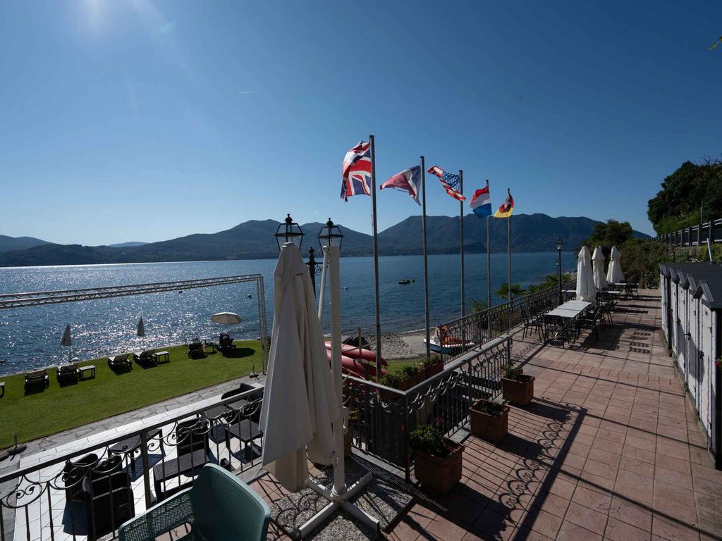 Ferienwohnung mit Balkon oder Terrasse, Privatstrand und Parkplatz