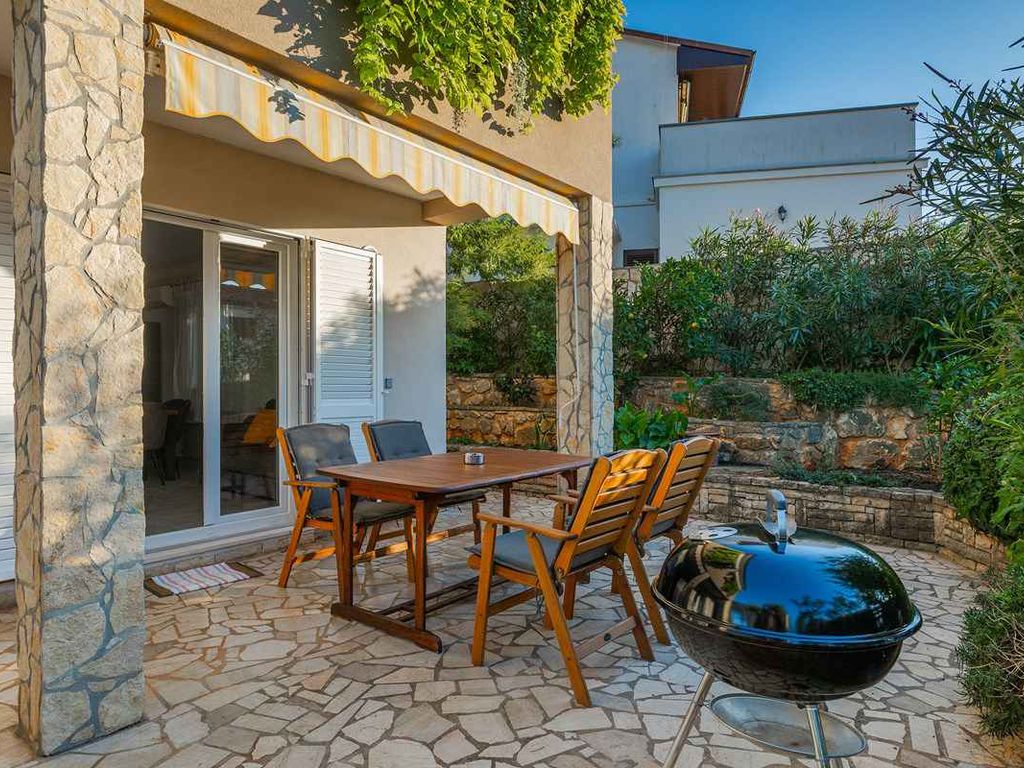 Ferienwohnung mit großzügiger Terrasse