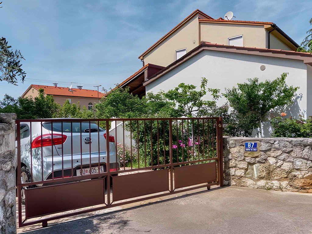 Studio mit Terrasse, Klimaanlage und Wlan