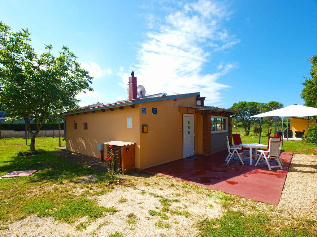 Ferienhaus mit Terrasse und Klimaanlage
