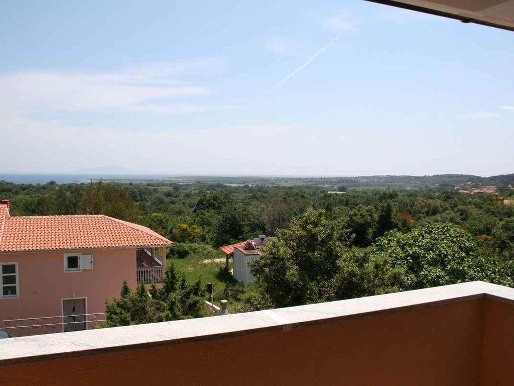Ferienwohnung mit Balkon und Meerblick