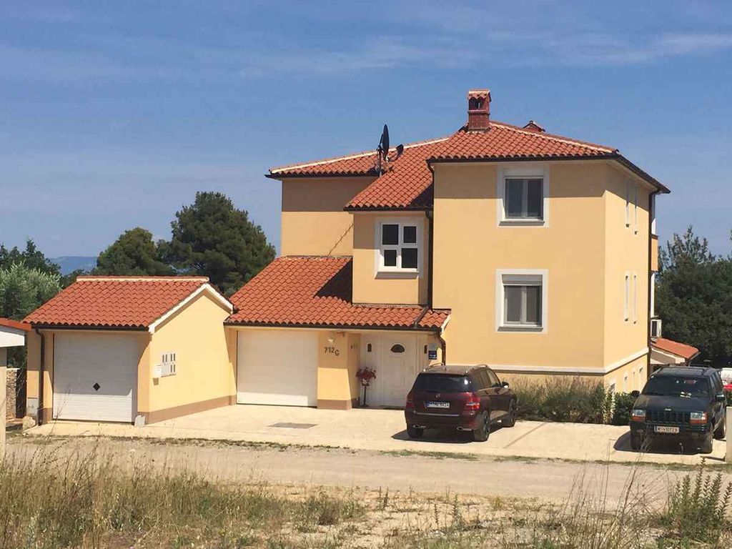 Ferienwohnung mit Balkon und Meerblick