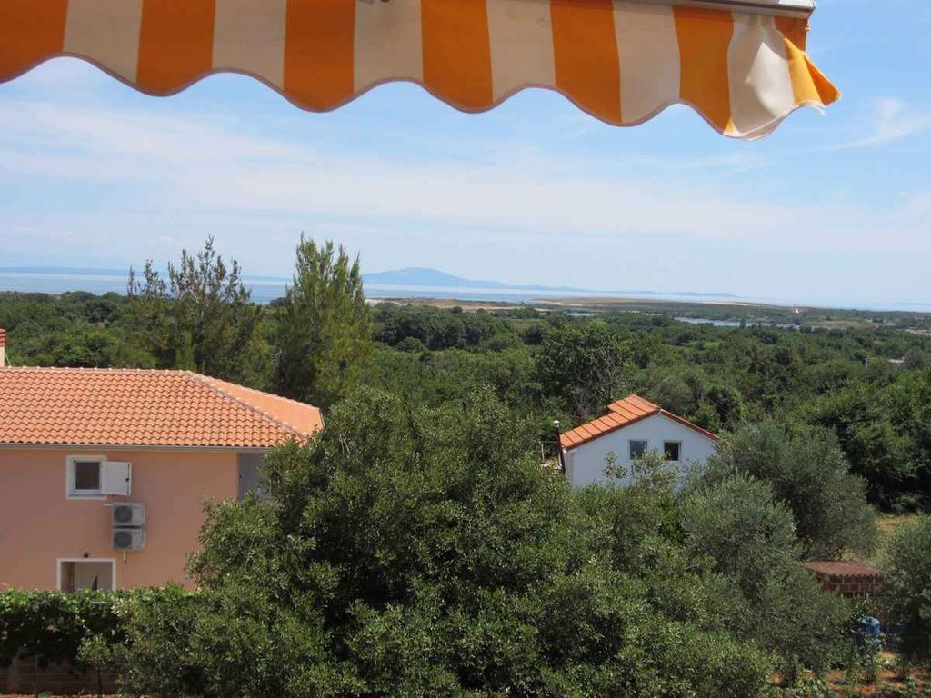 Ferienwohnung mit Balkon und Meerblick