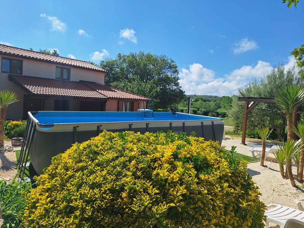Ferienhaus mit Pool