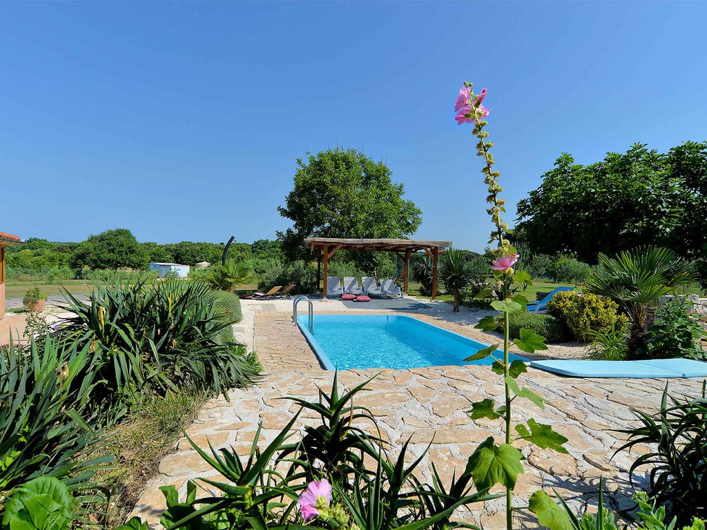 Ferienhaus mit Pool