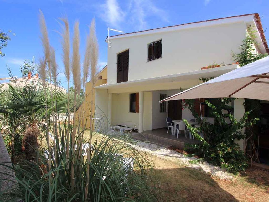 Ferienwohnung mit Garten und Grill