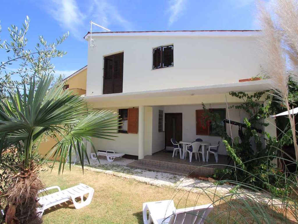 Ferienwohnung mit Garten und Grill