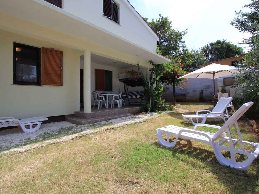 Ferienwohnung mit Garten und Grill
