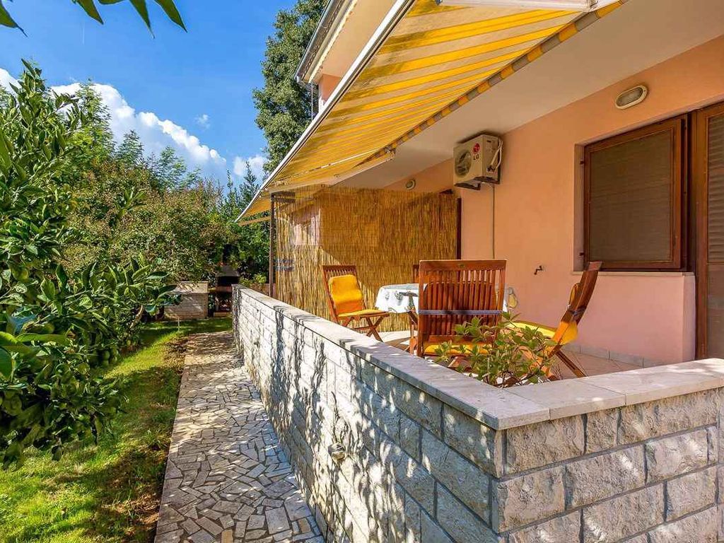 Ferienwohnung mit Terrasse und Klimaanlage