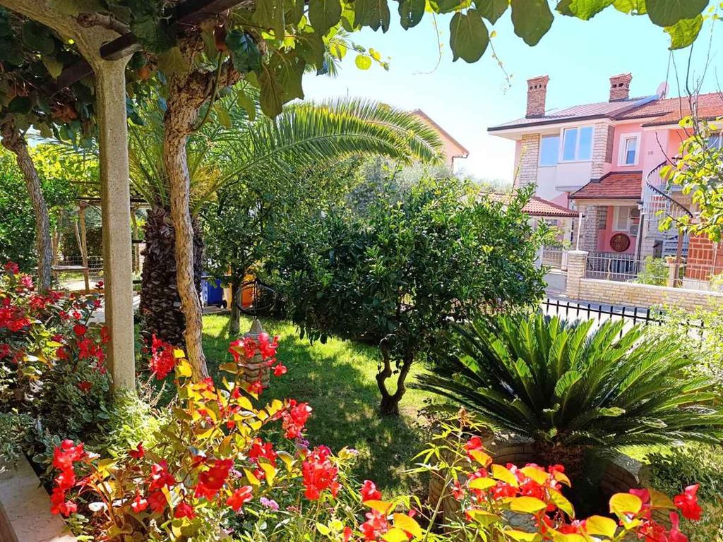 Ferienwohnung mit Terrasse und Klimaanlage