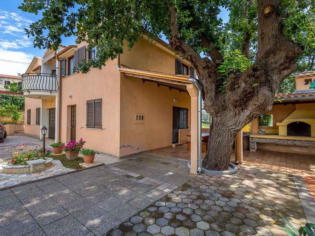 Ferienwohnung mit Terrasse und Klimaanlage