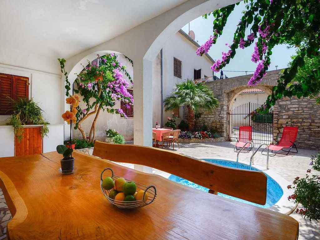Ferienwohnung mit Balkon und Klimaanlage
