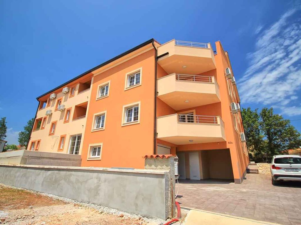 Ferienwohnung mit WLAN und Balkon