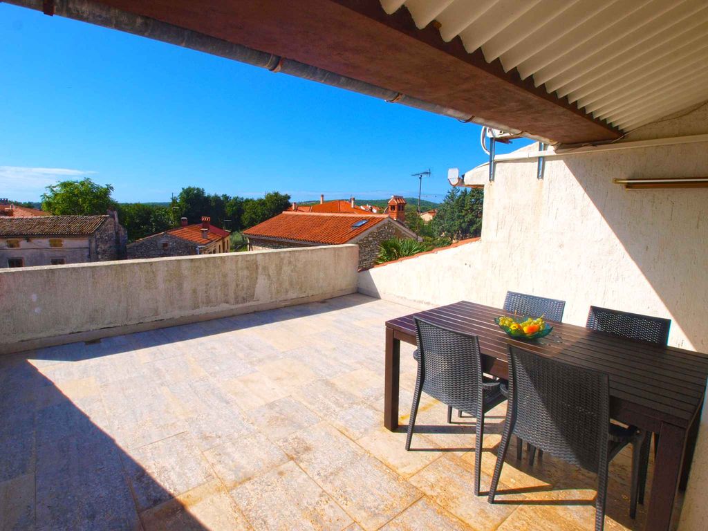 Ferienwohnung mit Klimaanlage und Terrasse in Medulin