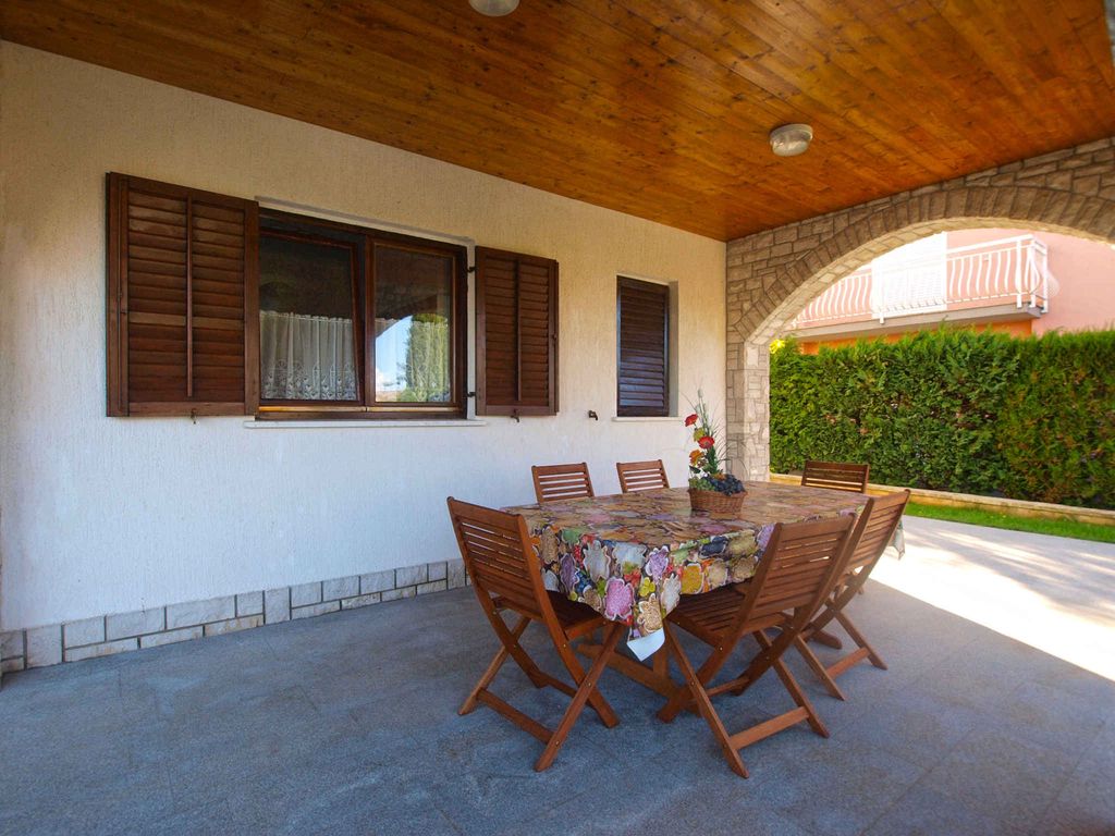 Ferienwohnung mit Klimaanlage und Terrasse