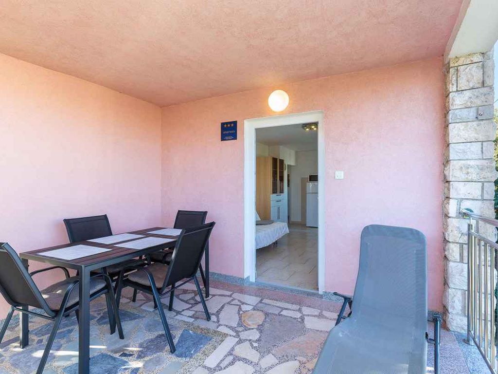 Ferienwohnung mit Balkon und Grill