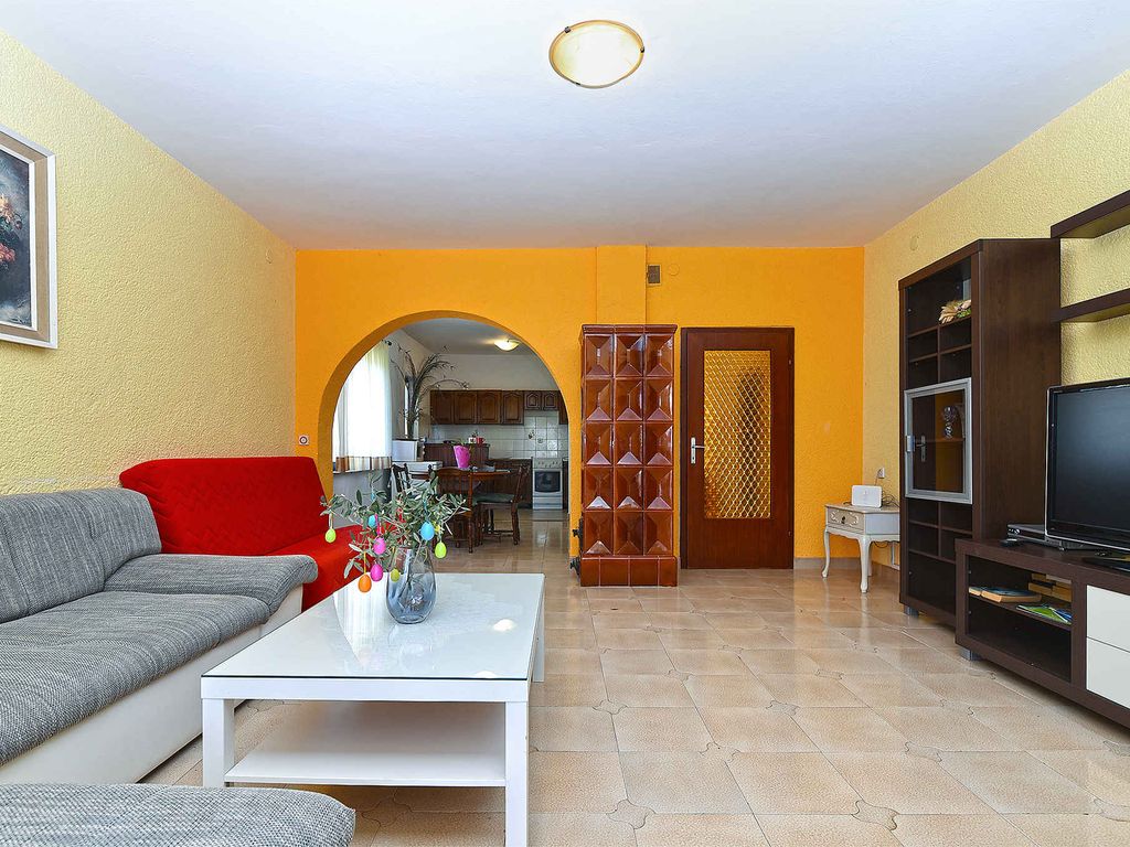 Ferienwohnung mit Balkon und Grillmöglichkeit