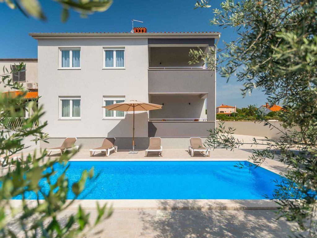 Studio-Apartment für 2 Personen mit Gemeinschaftspool in Medulin.
