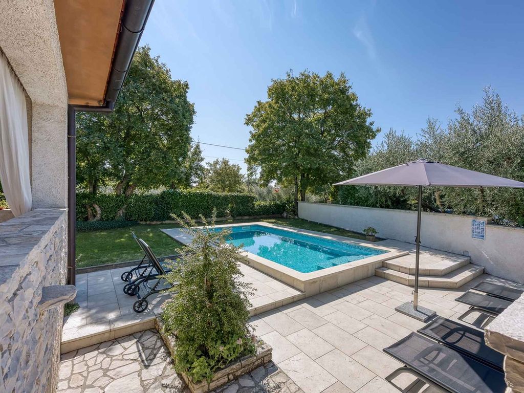 Ferienhaus mit Privatpool