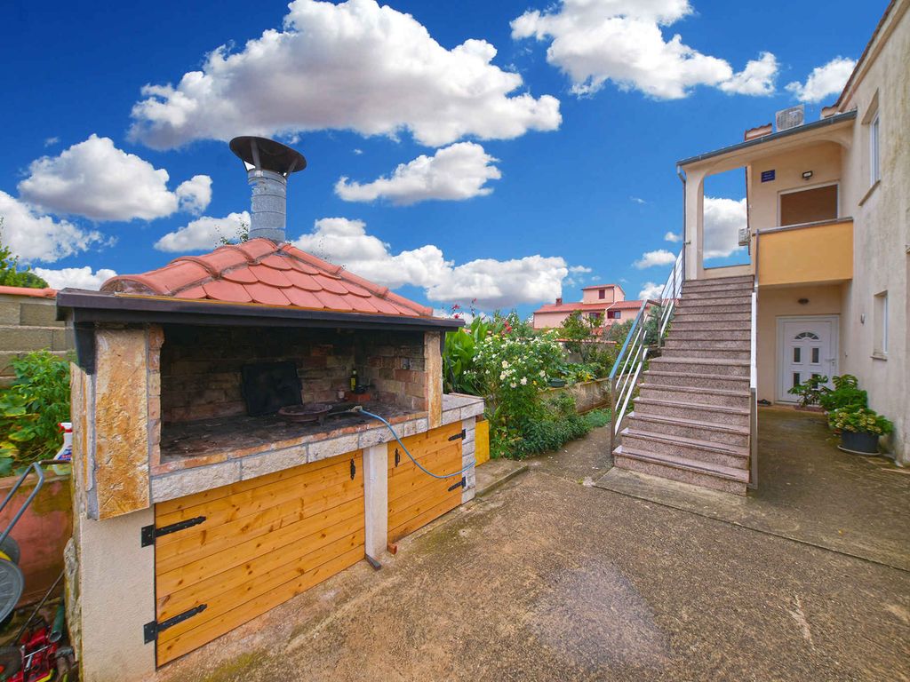Ferienwohnung mit Balkon und Klimaanlage