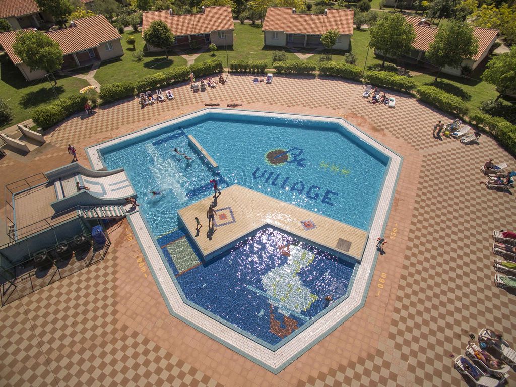 Mobilehome mit Klimaanlage, Terrasse und Pool
