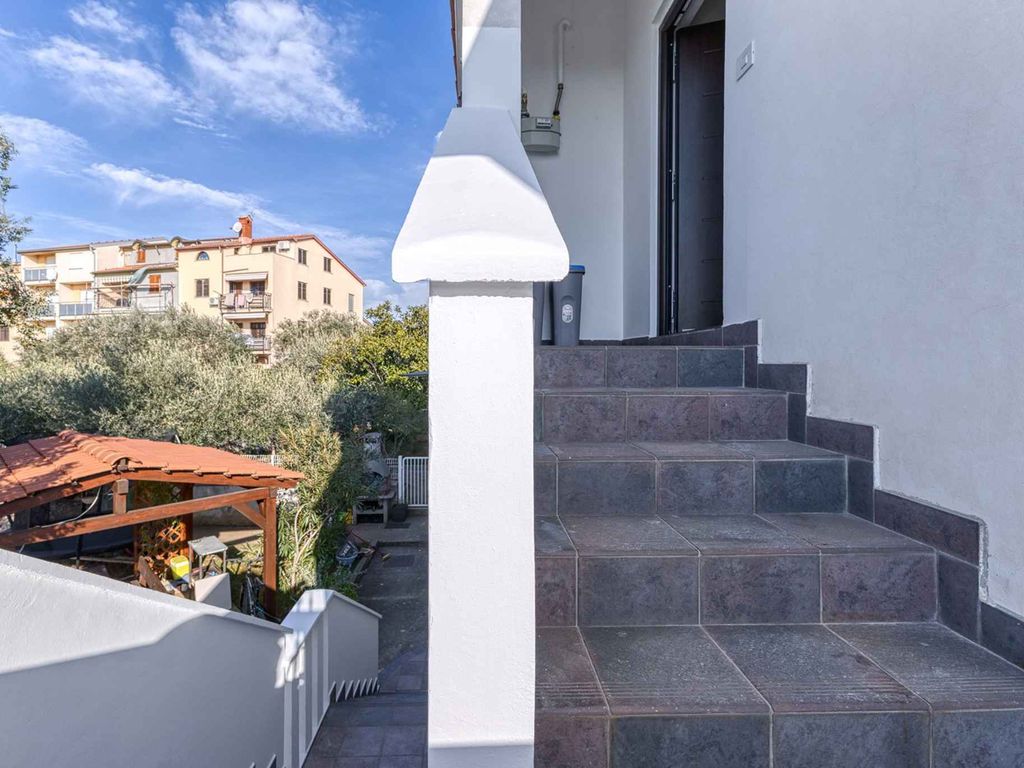 Ferienwohnung mit Klimaanlage und Balkon