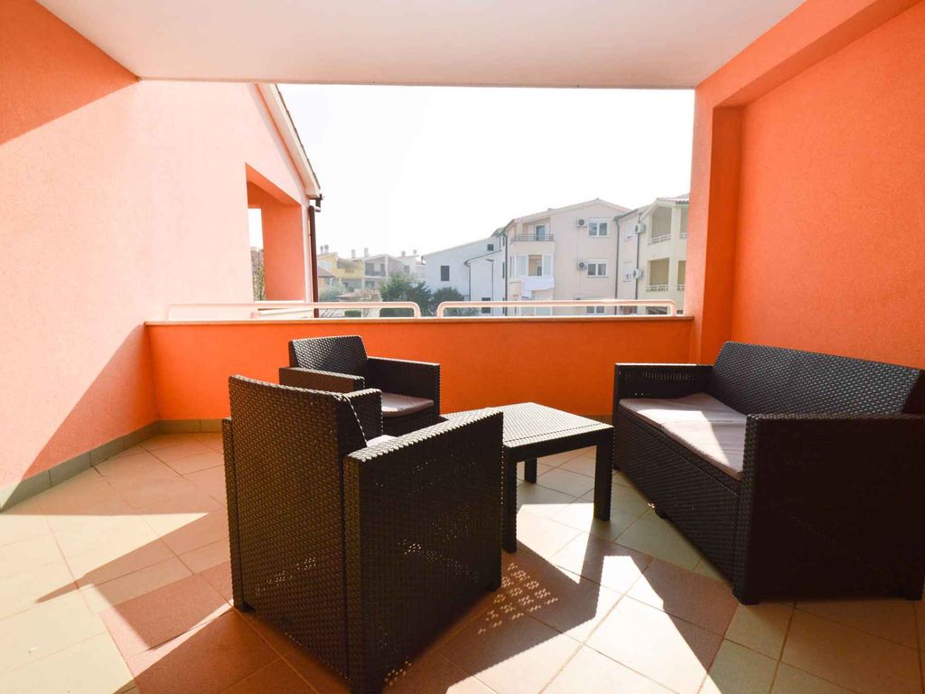 Ferienwohnung mit Balkon und Klimaanlage