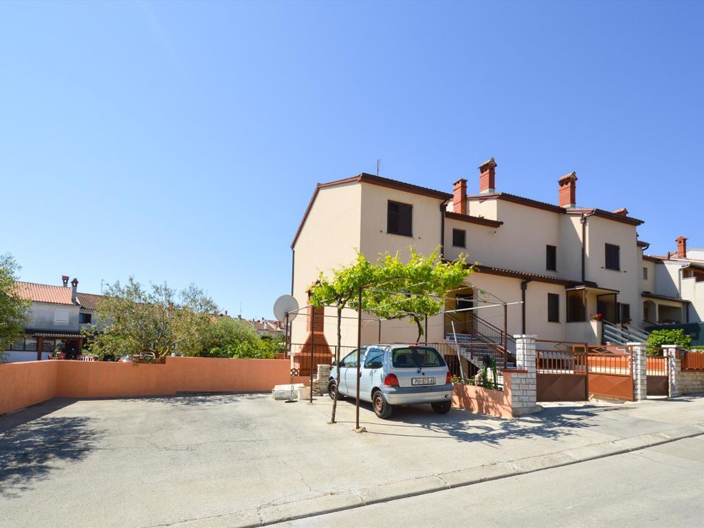 Ferienwohnung mit Terrasse und Klimaanlage