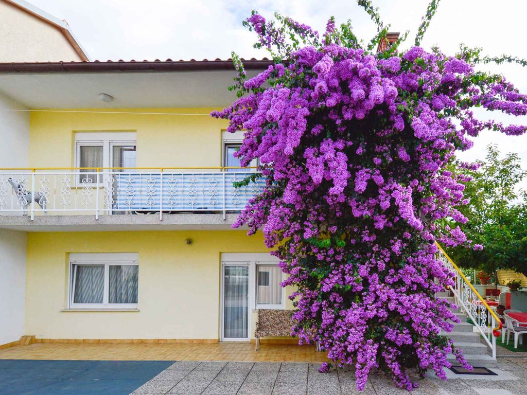 Ferienwohnung mit Terrasse und Klimaanlage