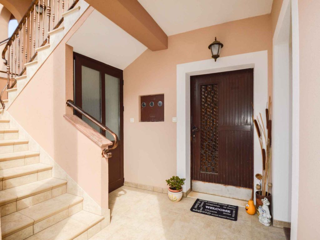 Ferienwohnung mit schöner Terrasse und Internetzugang